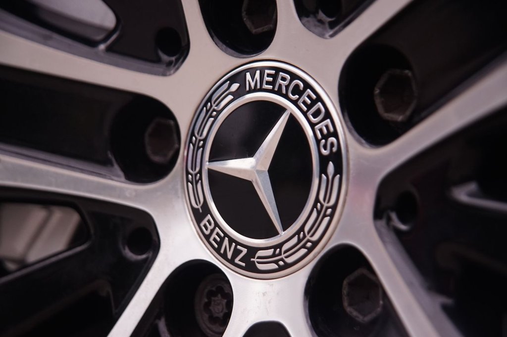 Used Mercedes-Benz GLC 2019 for sale - 76604529: Photo 38