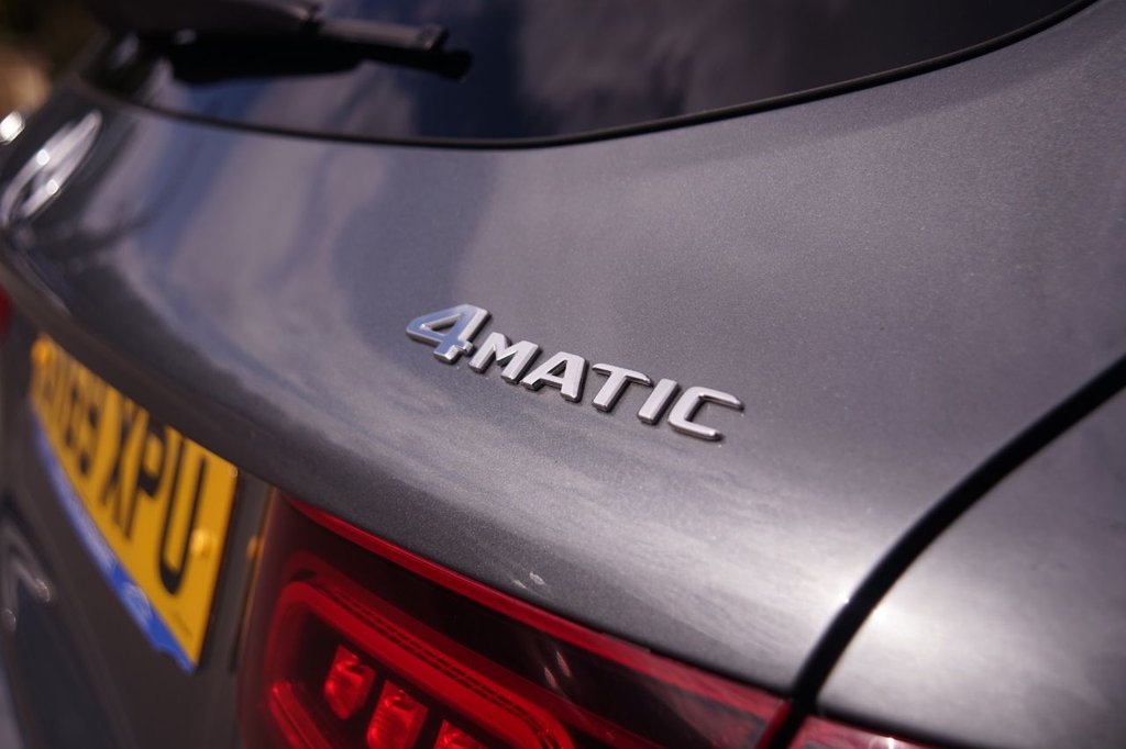 Used Mercedes-Benz GLC 2019 for sale - 76604529: Photo 46