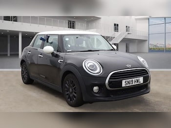 Used MINI Hatch 2019 for sale - 75896156: Photo