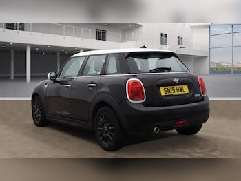 Used MINI Hatch 2019 for sale - 75896156: Photo