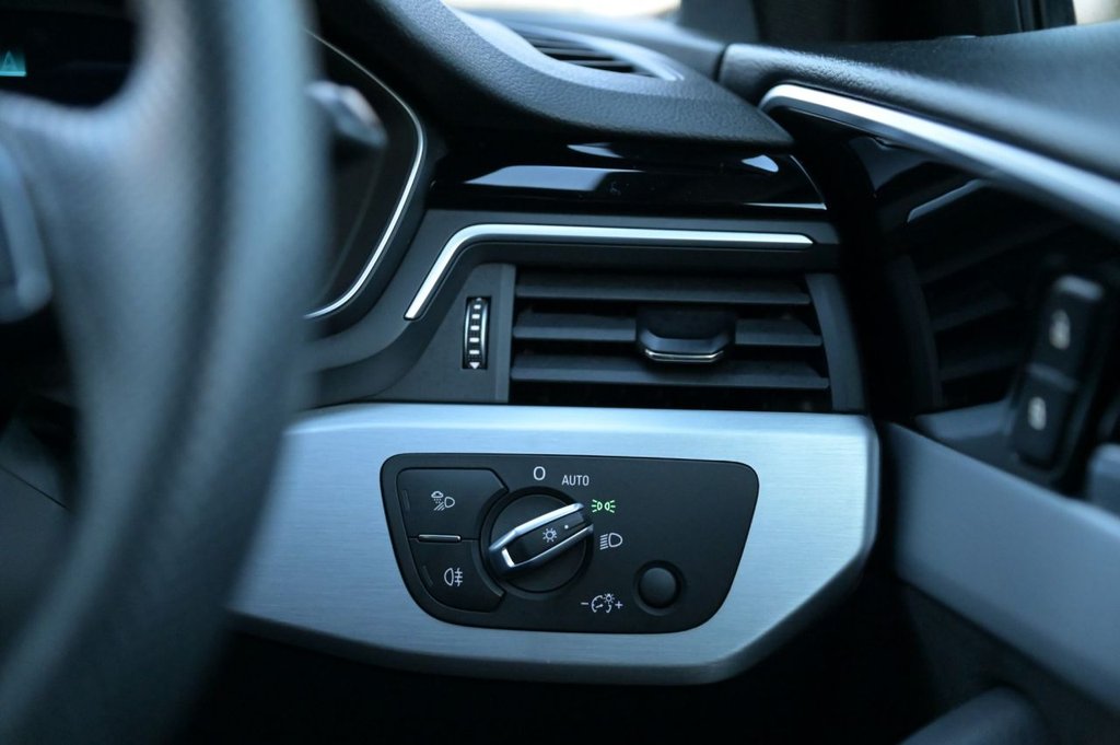 Used Audi A4 Avant 2020 for sale - 76582789: Photo 15