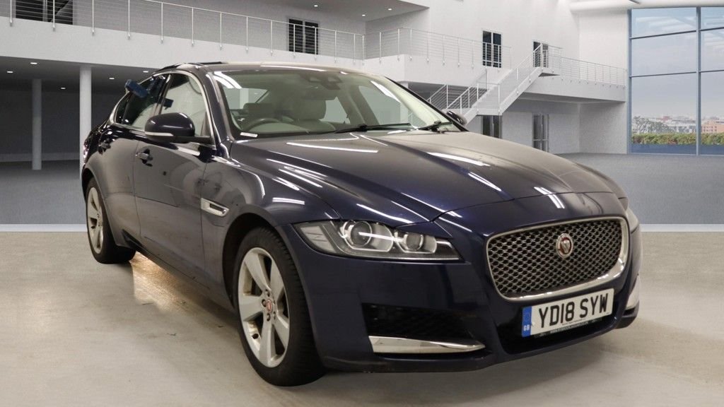 Used Jaguar XF 2018 for sale - 77302779: Photo 1