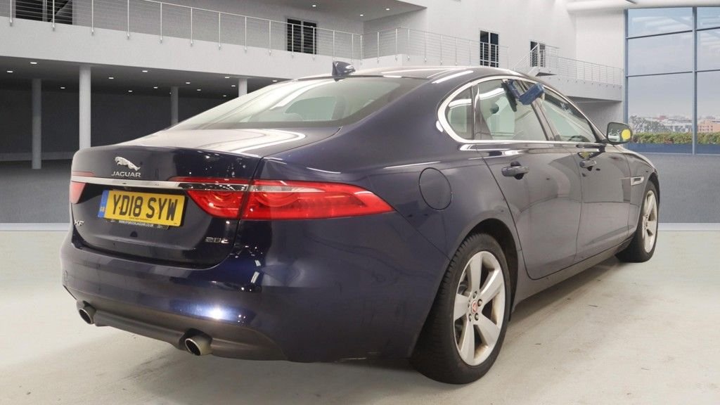 Used Jaguar XF 2018 for sale - 77302779: Photo 2