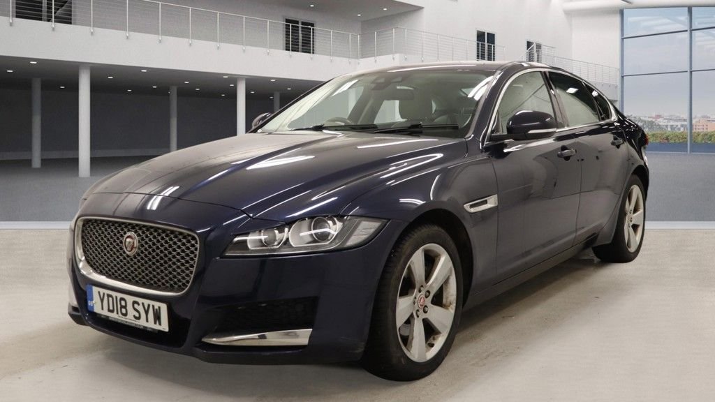 Used Jaguar XF 2018 for sale - 77302779: Photo 4