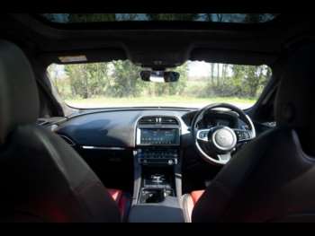 Used Jaguar F-Pace 2019 for sale - 74046498: Photo