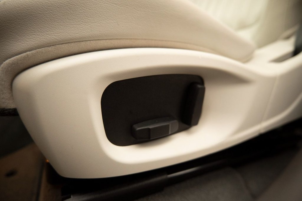 Used Jaguar F-Pace 2017 for sale - 76430089: Photo 18