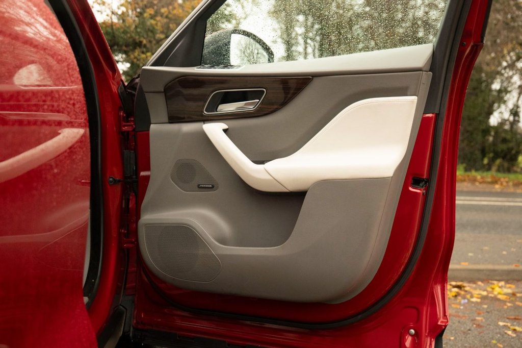 Used Jaguar F-Pace 2017 for sale - 76430089: Photo 20