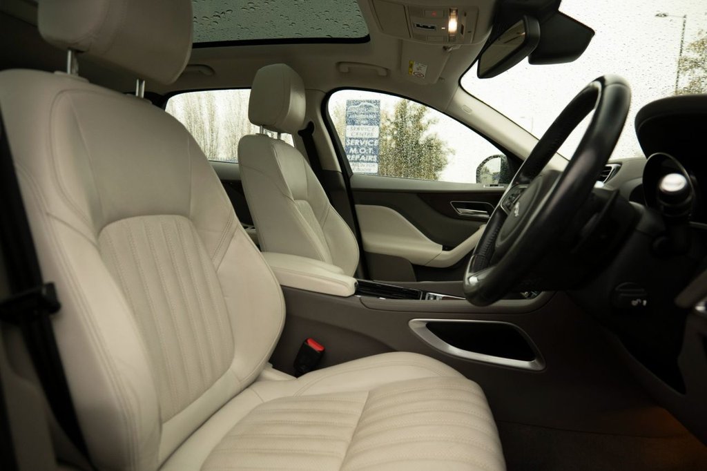 Used Jaguar F-Pace 2017 for sale - 76430089: Photo 21