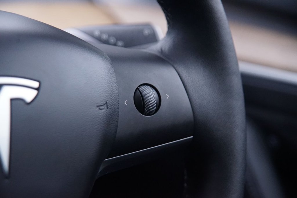 Used Tesla Model 3 2021 for sale - 76386372: Photo 13