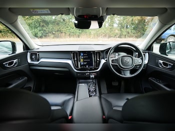 Used Volvo XC60 2018 for sale - 79550955: Photo