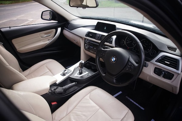 Used BMW 3 Series 2018 for sale - 76106081: Photo 3