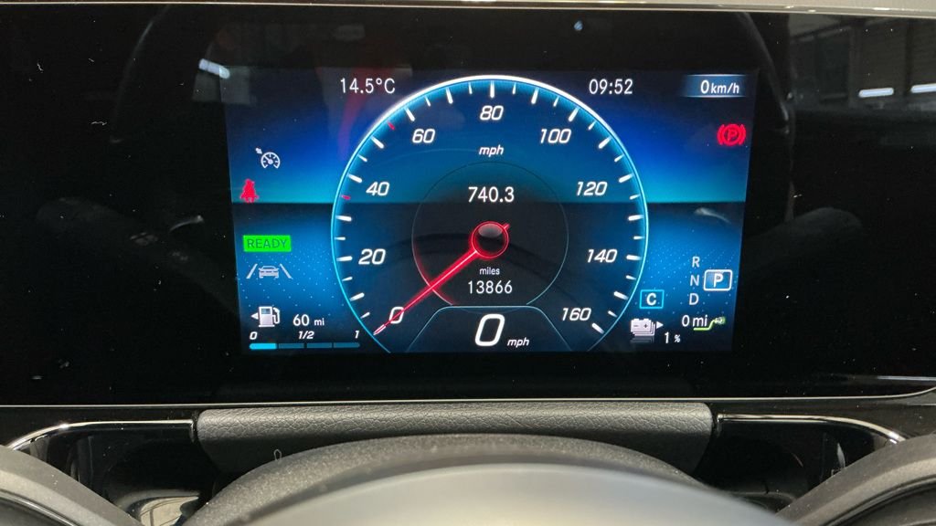 Used Mercedes-Benz GLA 2021 for sale - 76604958: Photo 10