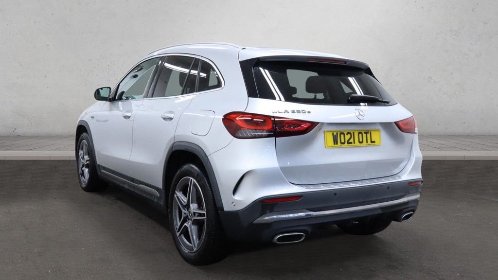 Used Mercedes-Benz GLA 2021 for sale - 76604958: Photo 3