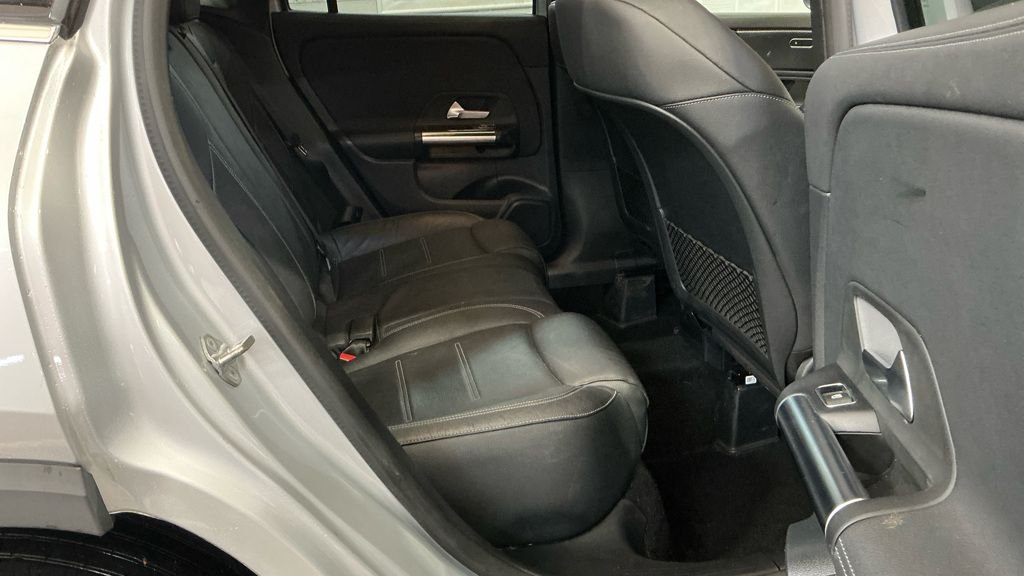 Used Mercedes-Benz GLA 2021 for sale - 76604958: Photo 8