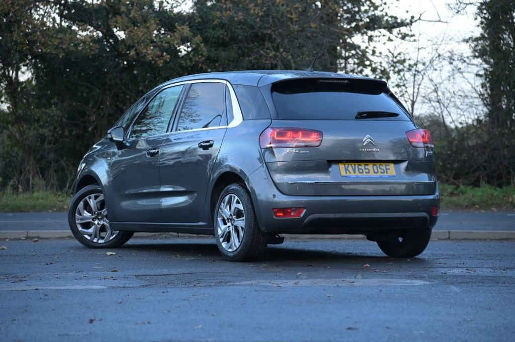 Used Citroen C4 Picasso 2015 for sale - 76665735: Photo 2