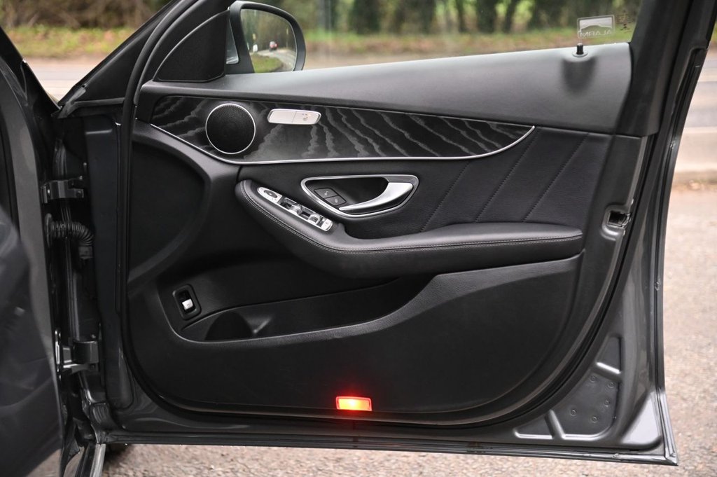 Used Mercedes-Benz C Class 2020 for sale - 77140175: Photo 27