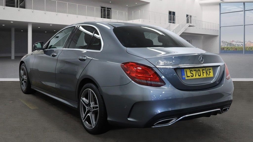 Used Mercedes-Benz C Class 2020 for sale - 77140175: Photo 3