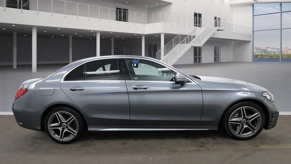 Used Mercedes-Benz C Class 2020 for sale - 77140175: Photo 5