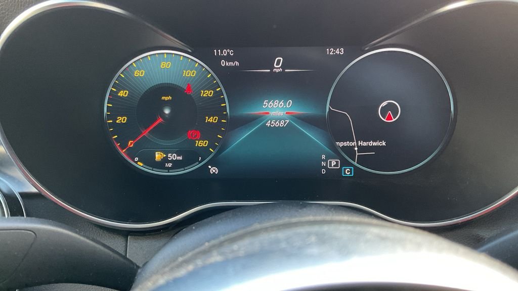 Used Mercedes-Benz C Class 2020 for sale - 77140175: Photo 9