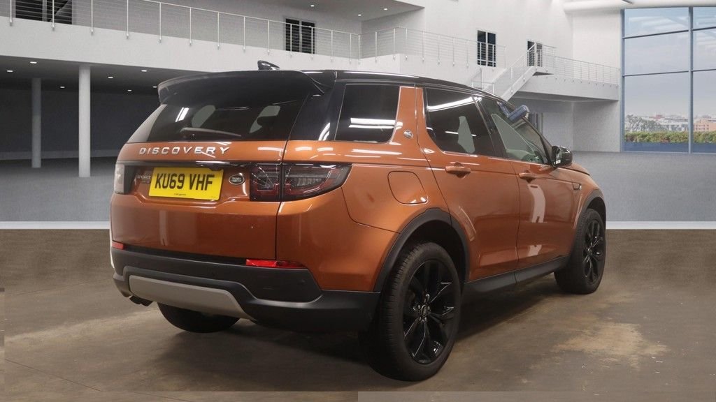 Used Land Rover Discovery Sport 2019 for sale - 76655243: Photo 2