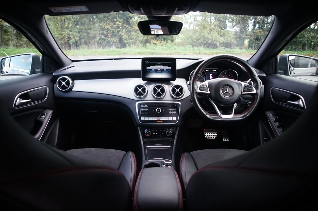 Used Mercedes-Benz GLA 2019 for sale - 76520672: Photo 3