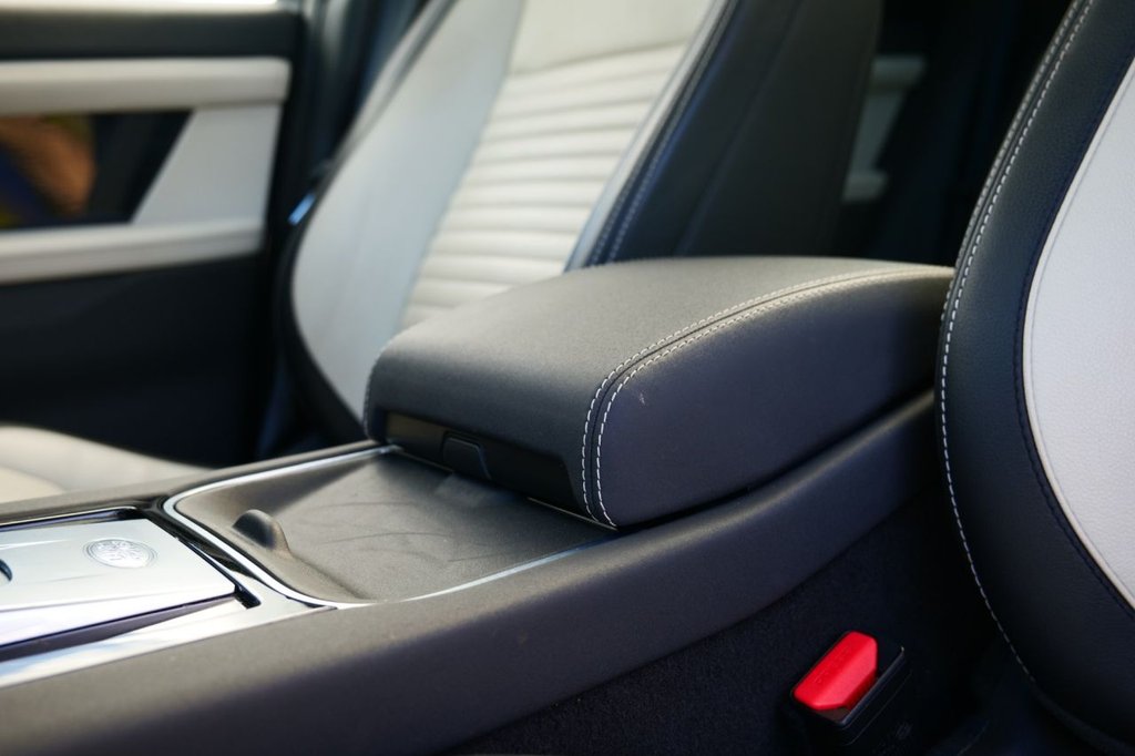 Used Land Rover Discovery Sport 2021 for sale - 78212711: Photo 25