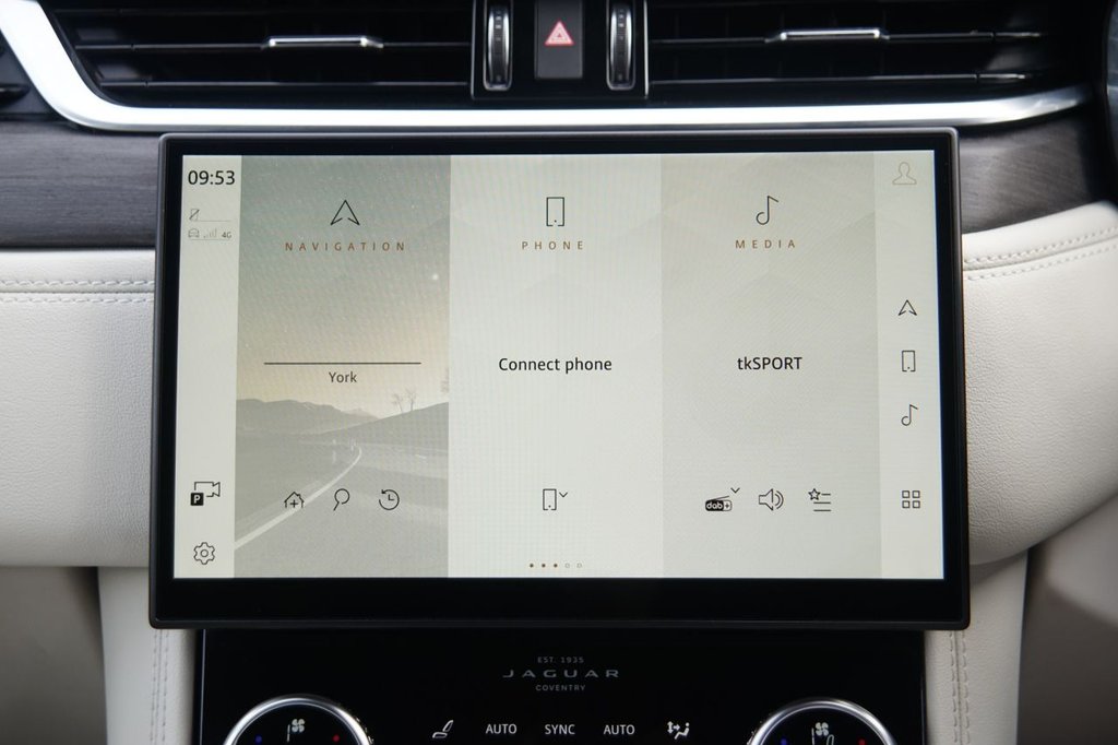 Used Jaguar F-Pace 2021 for sale - 76163535: Photo 16