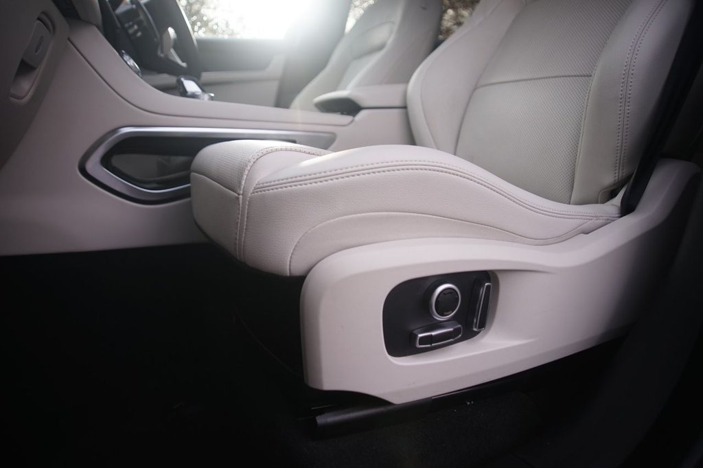 Used Jaguar F-Pace 2021 for sale - 76163535: Photo 24