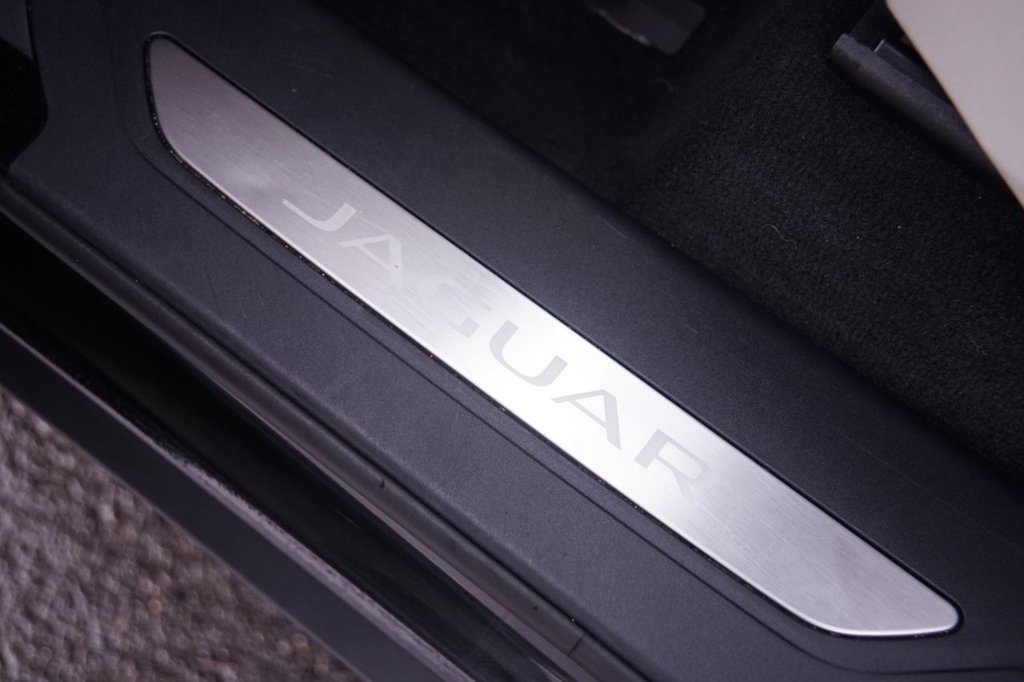 Used Jaguar F-Pace 2021 for sale - 76163535: Photo 25