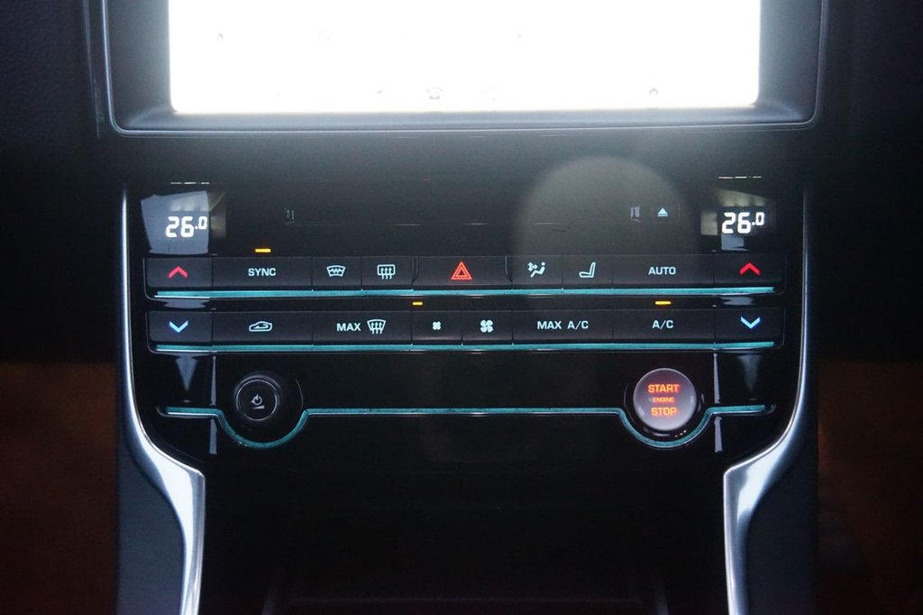 Used Jaguar XE 2017 for sale - 76010153: Photo 17