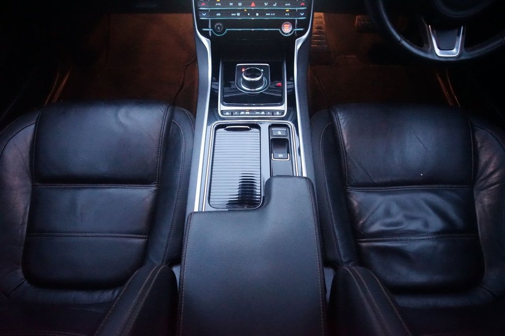 Used Jaguar XE 2017 for sale - 76010153: Photo 18