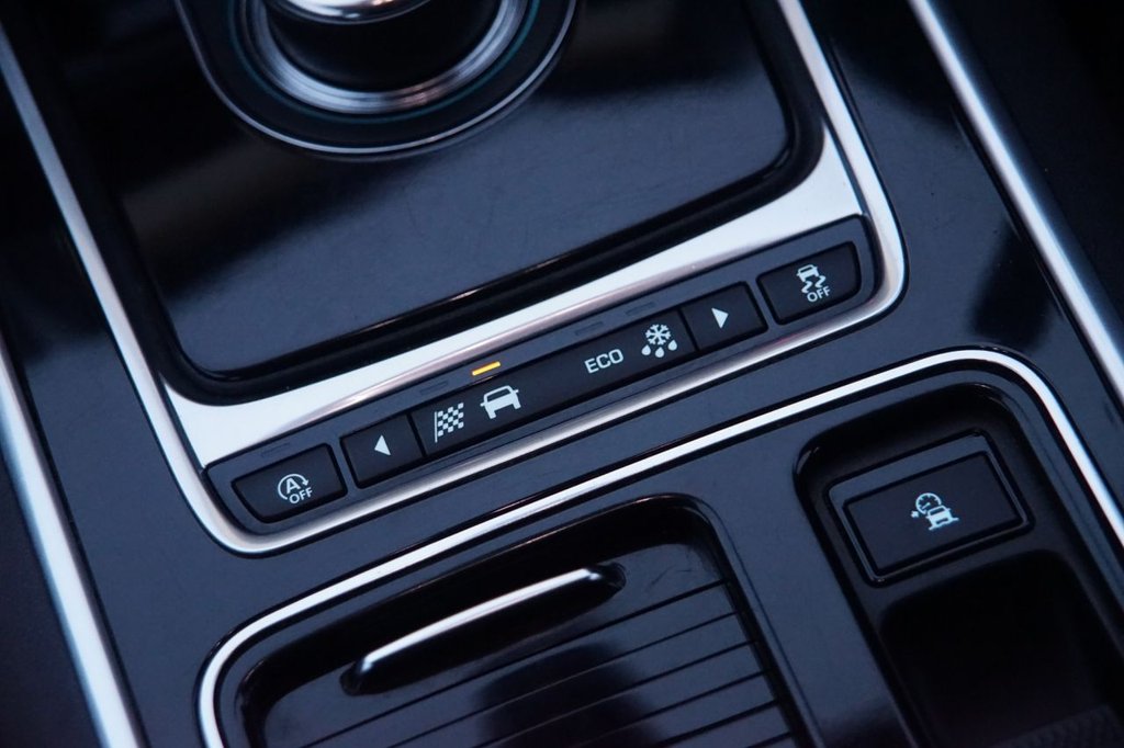 Used Jaguar XE 2017 for sale - 76010153: Photo 19