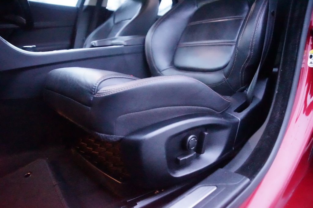 Used Jaguar XE 2017 for sale - 76010153: Photo 23