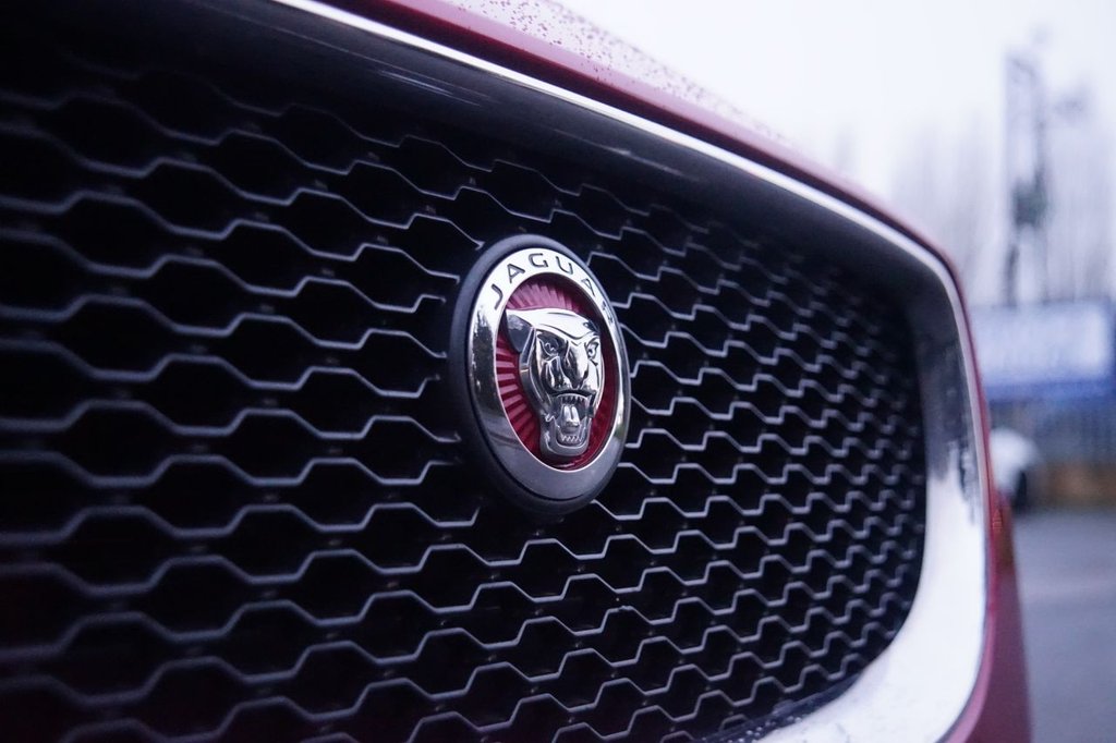 Used Jaguar XE 2017 for sale - 76010153: Photo 29