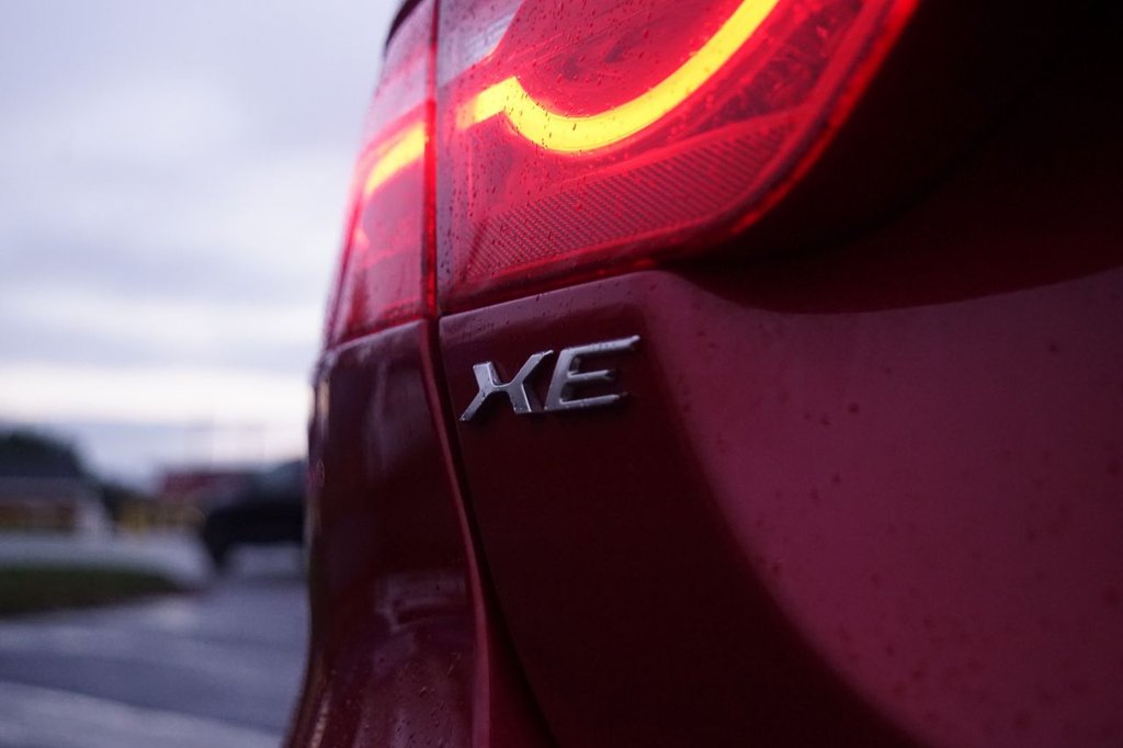 Used Jaguar XE 2017 for sale - 76010153: Photo 42