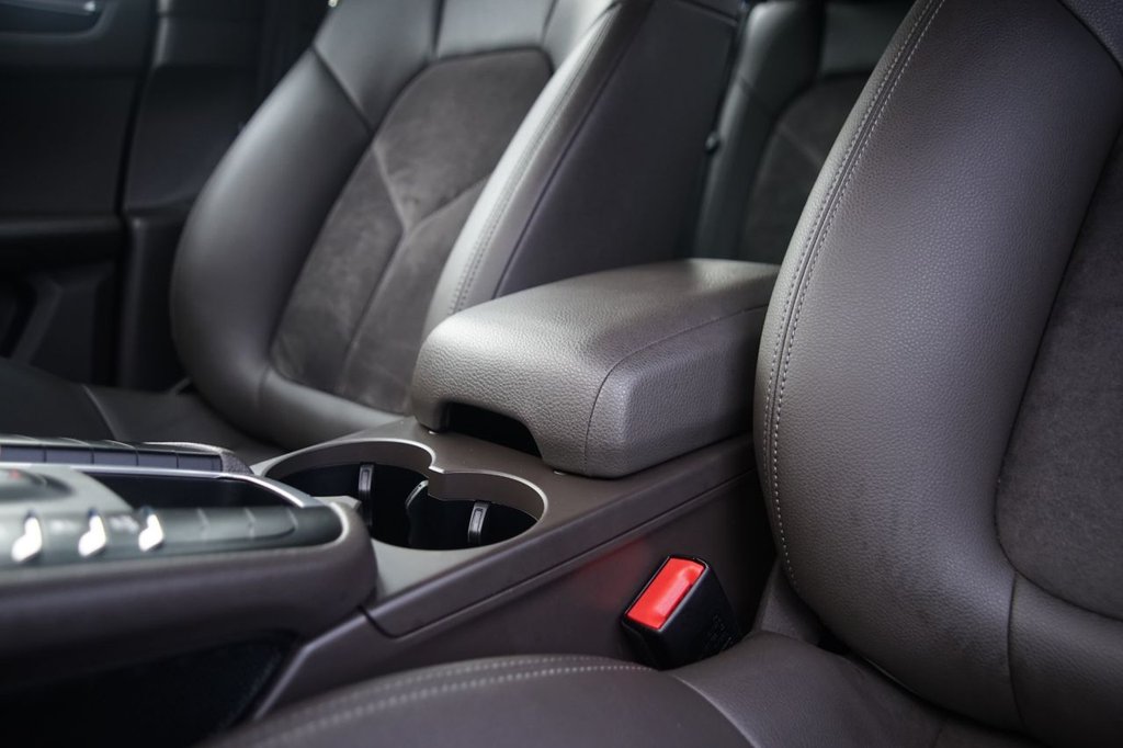 Used Porsche Macan 2020 for sale - 76203310: Photo 26