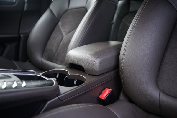Used Porsche Macan 2020 for sale - 76203310: Photo 26
