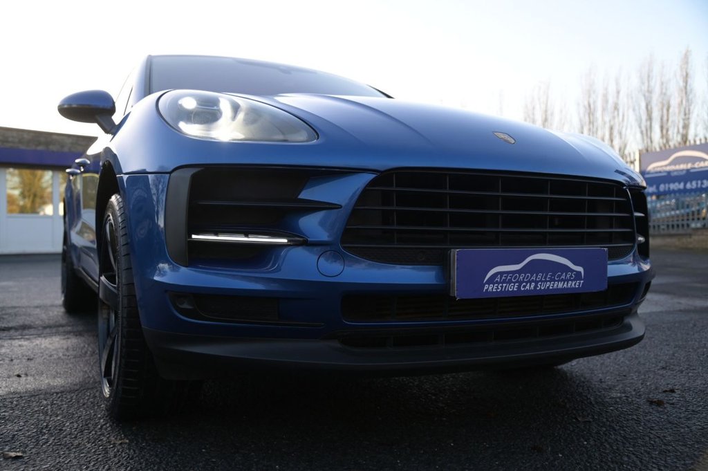 Used Porsche Macan 2020 for sale - 76203310: Photo 40