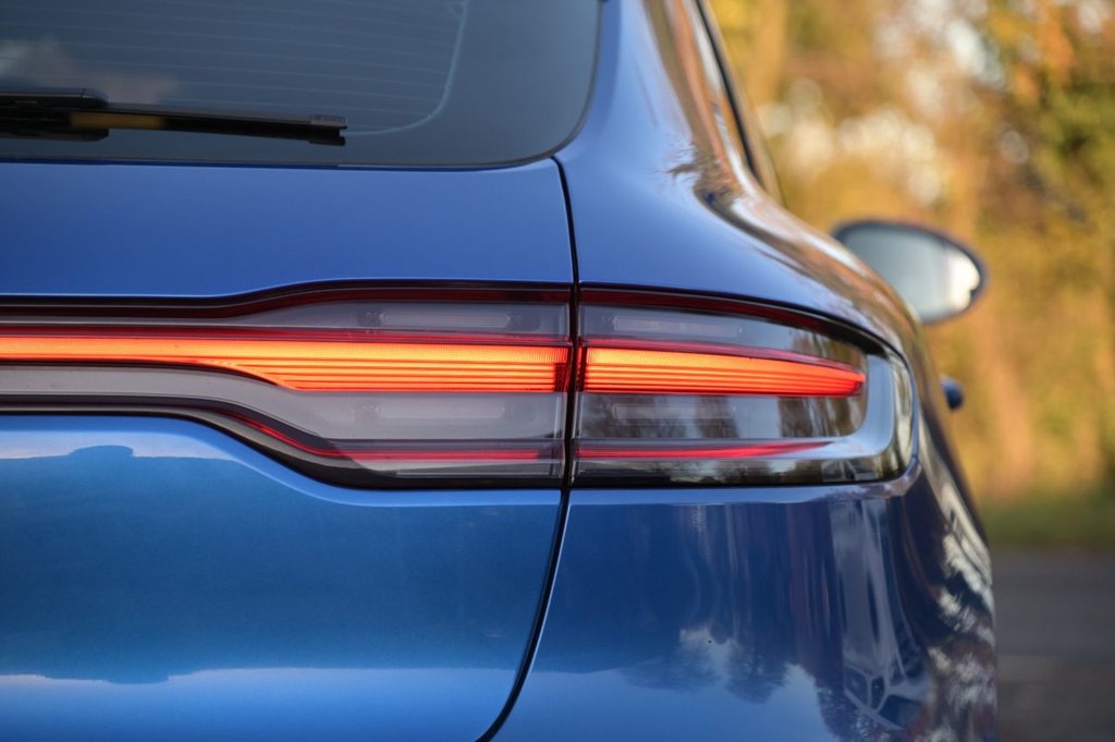 Used Porsche Macan 2020 for sale - 76203310: Photo 48