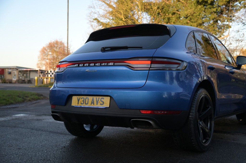 Used Porsche Macan 2020 for sale - 76203310: Photo 49