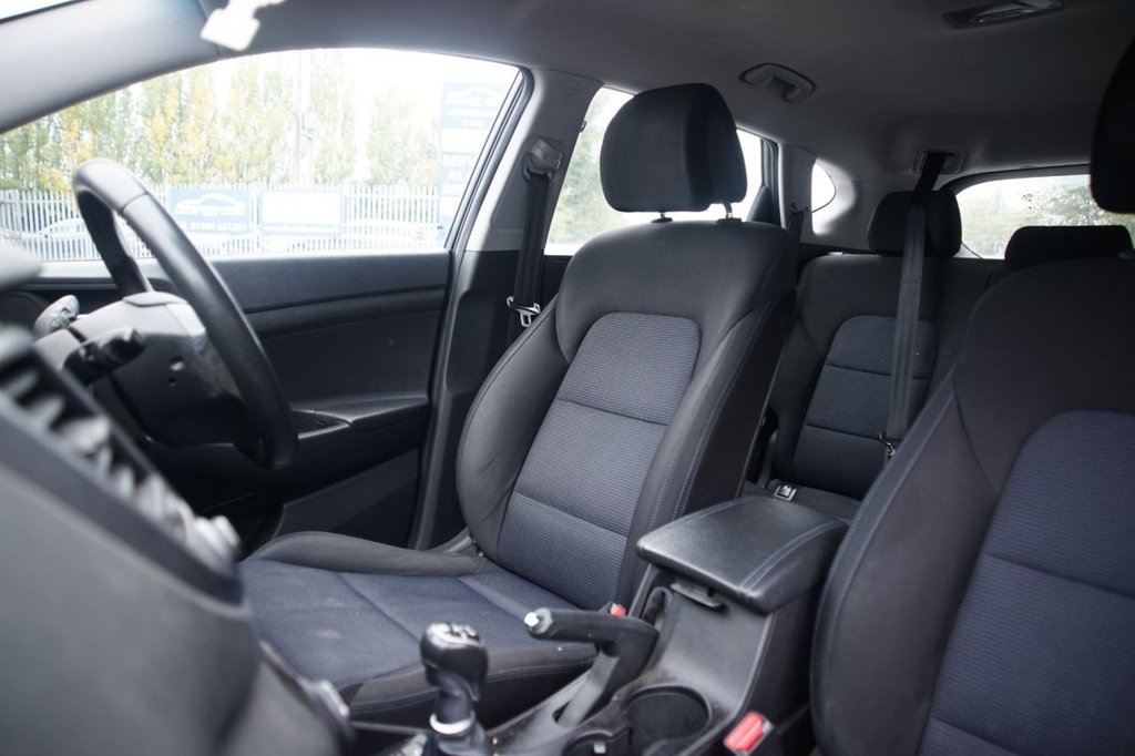 Used Hyundai TUCSON 2017 for sale - 76291992: Photo 2