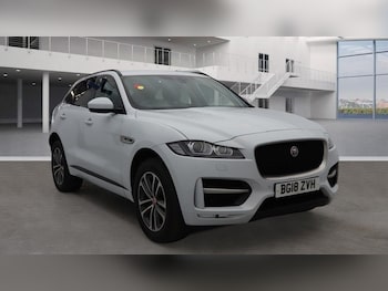 Used Jaguar F-Pace 2018 for sale - 75974224: Photo