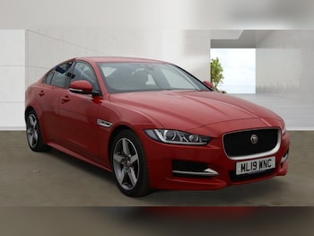 Used Jaguar XE 2019 for sale - 78500928: Photo