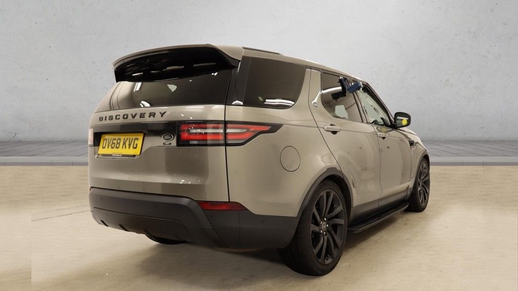 Used Land Rover Discovery 2018 for sale - 78044850: Photo 2