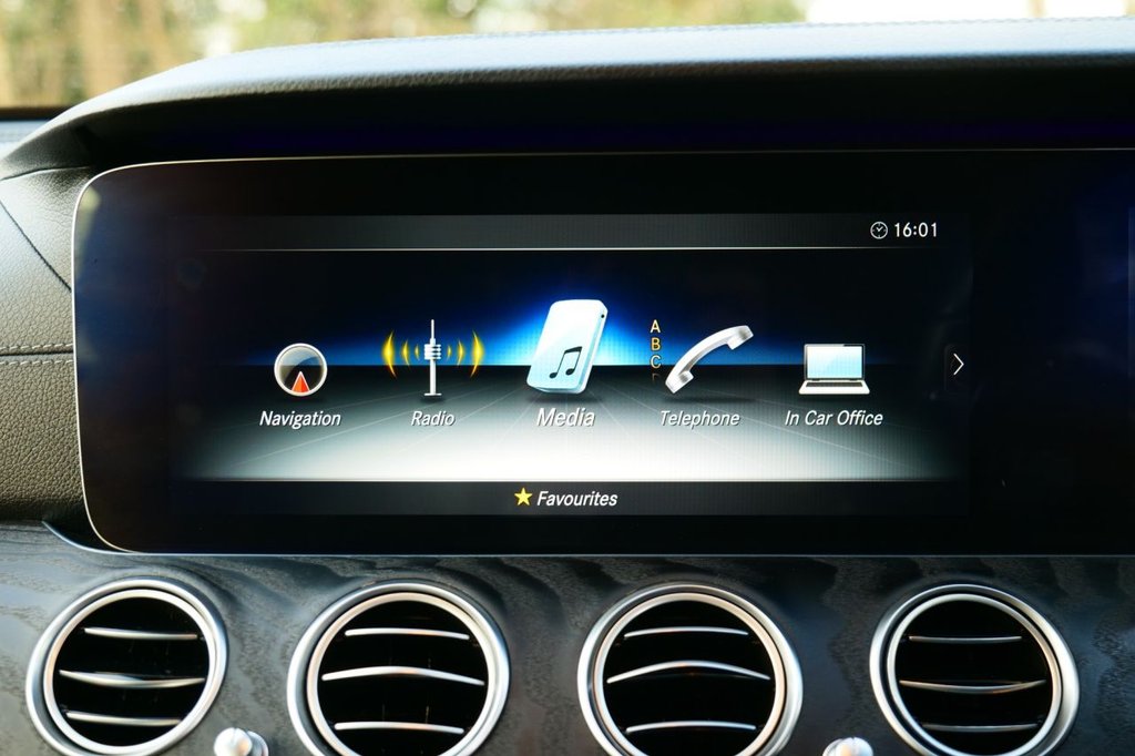 Used Mercedes-Benz E Class 2020 for sale - 77437142: Photo 18