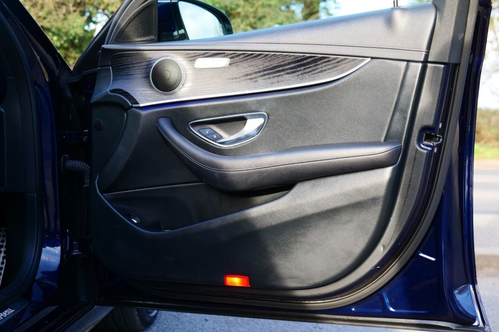 Used Mercedes-Benz E Class 2020 for sale - 77437142: Photo 29