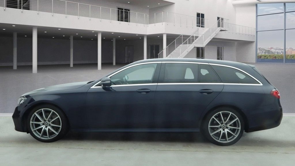 Used Mercedes-Benz E Class 2020 for sale - 77437142: Photo 6