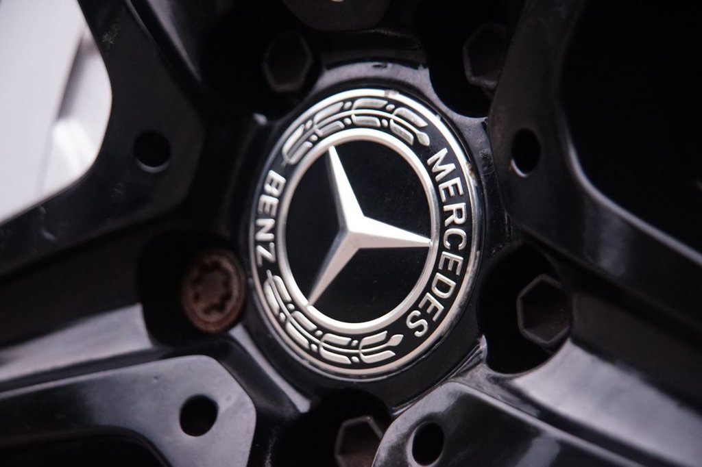 Used Mercedes-Benz E Class 2019 for sale - 76069052: Photo 39