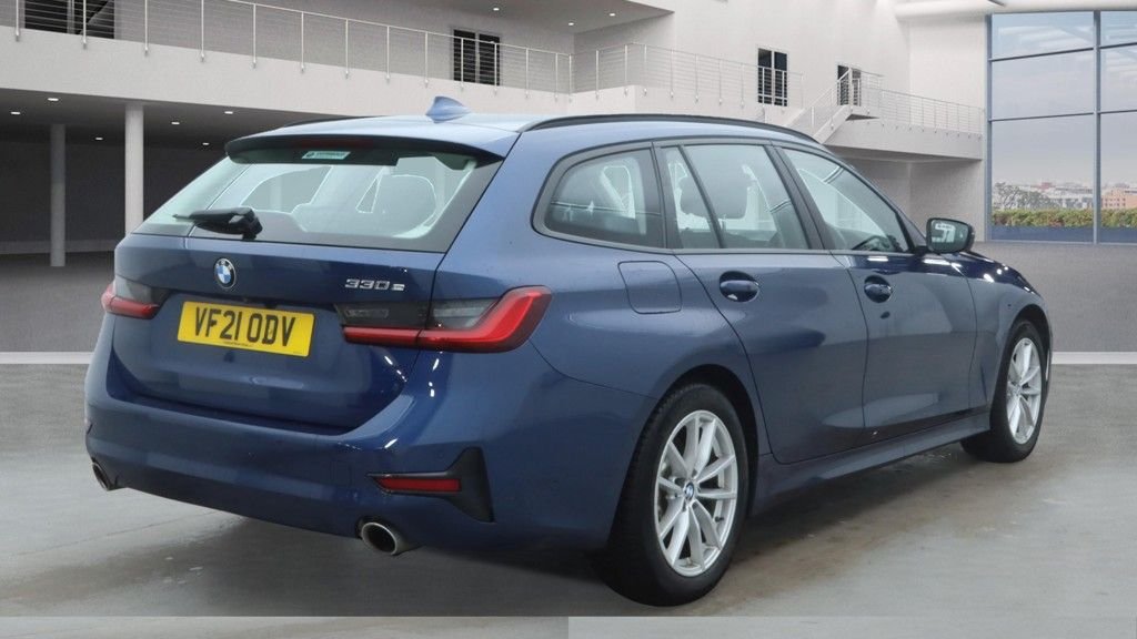 Used BMW 3 Series 2021 for sale - 76386381: Photo 2