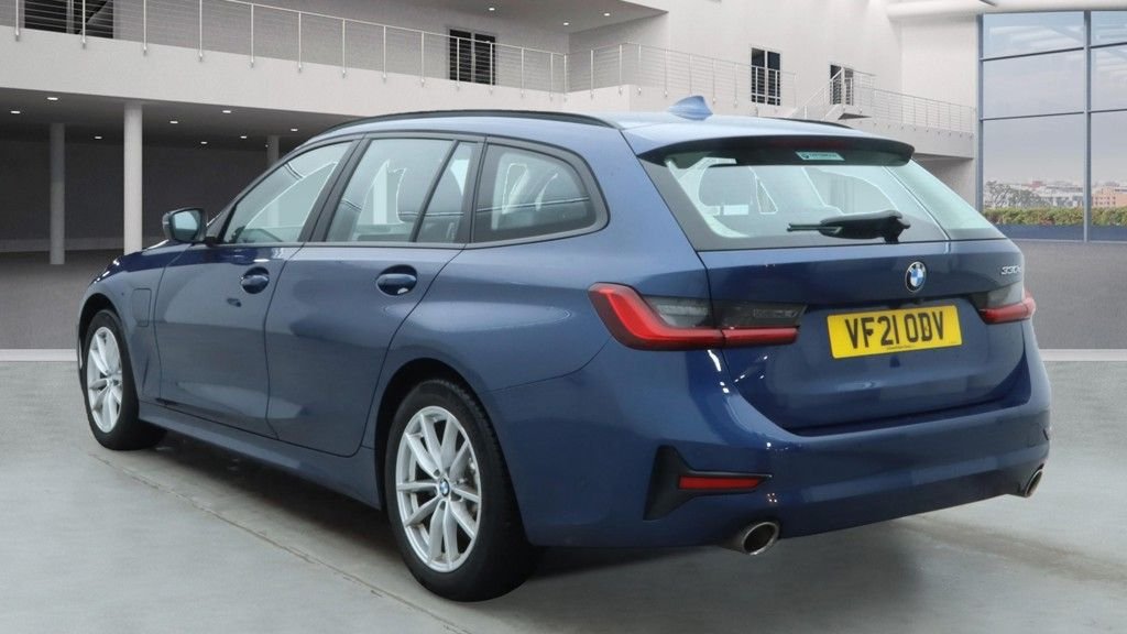 Used BMW 3 Series 2021 for sale - 76386381: Photo 3